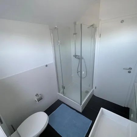 Messe- & Mit Balkon Naehe Uniklinik *