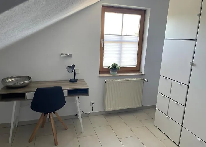 Messe- & Mit Balkon Naehe Uniklinik *