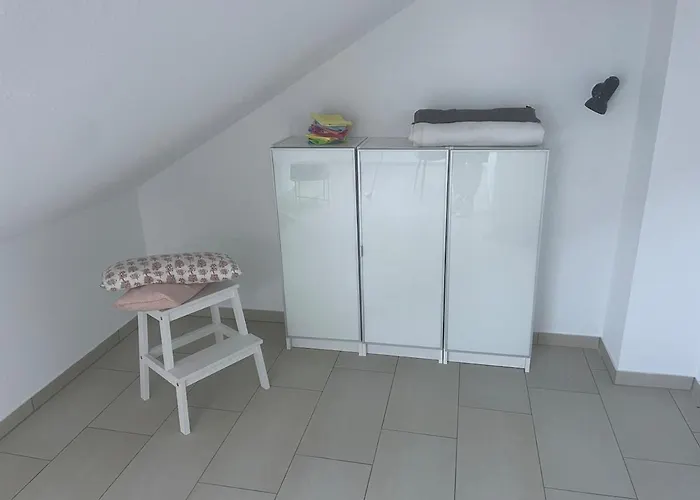 Apartment Messe-&ferienwohnung Mit Balkon Nähe Uniklinik